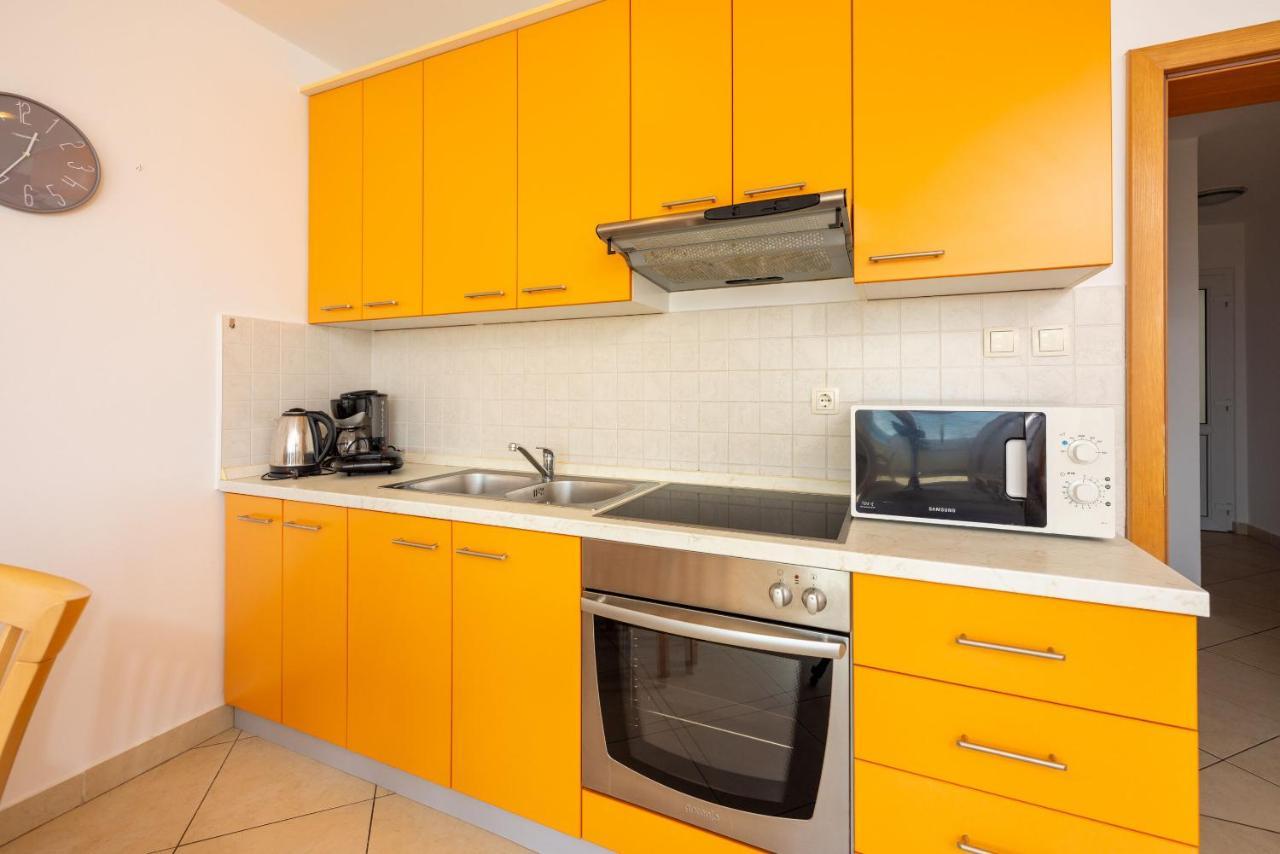 Apartments Petak Драмал Екстериор снимка