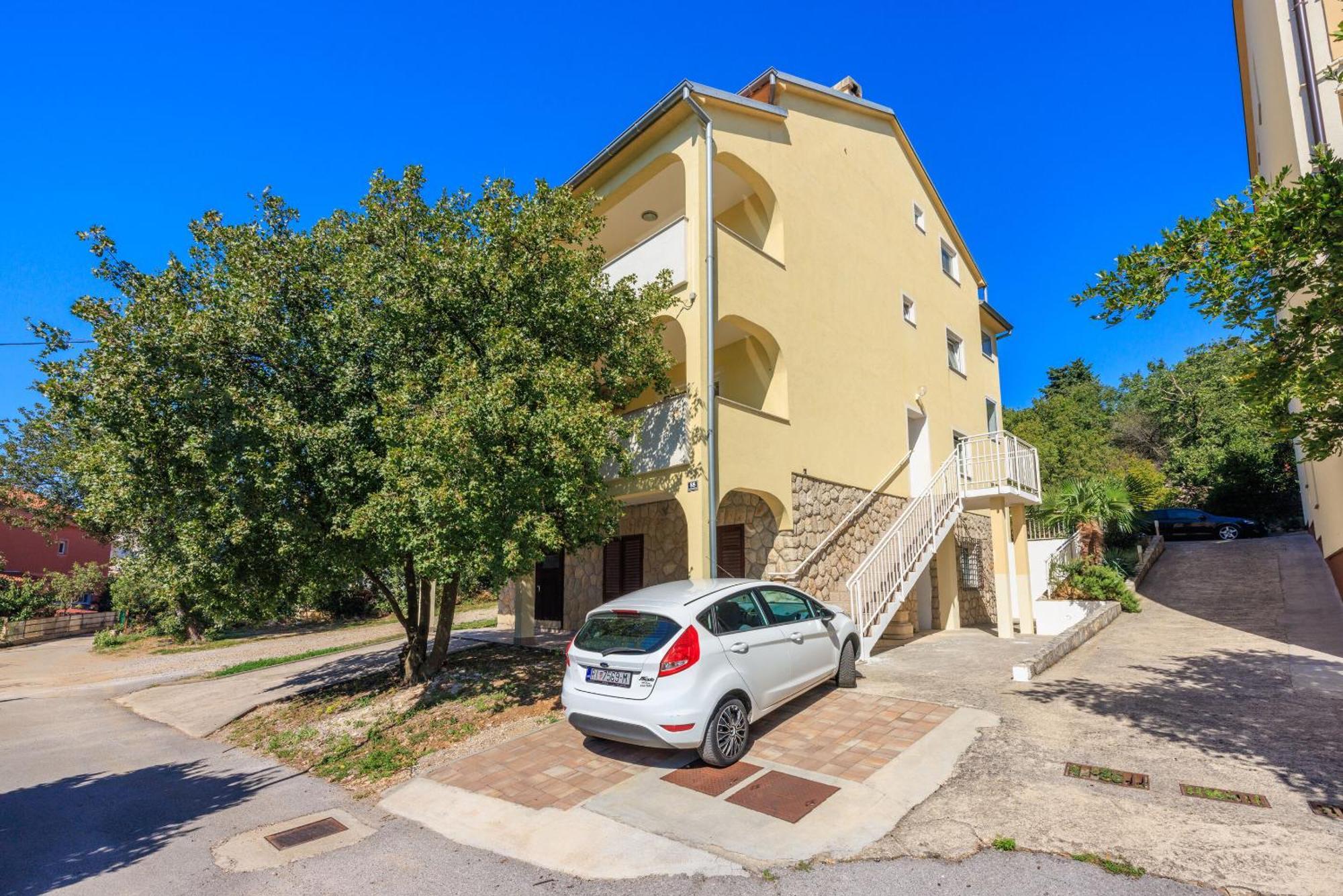 Apartments Petak Драмал Екстериор снимка
